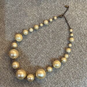 Elegant Gold Pearl Necklace